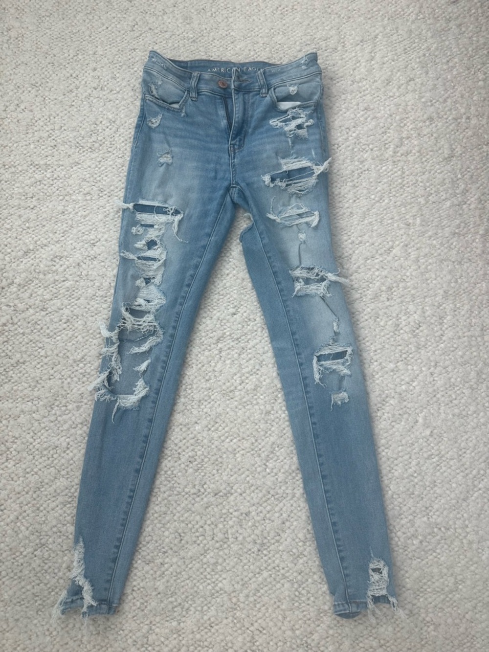 American Eagle Outfitters Light Wash Ripped Skinny Jeans